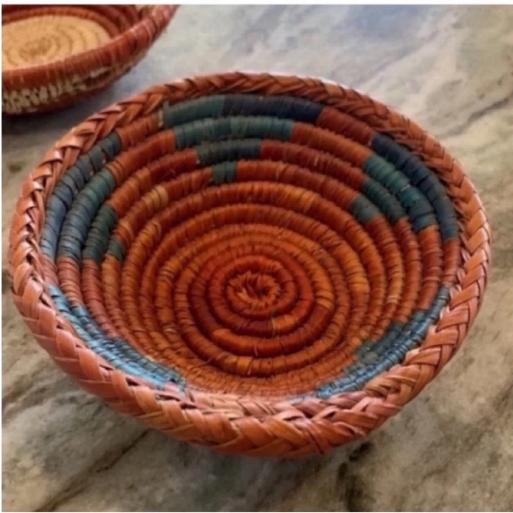 Vintage Handwoven Southwest Set of 2 Basket Bowls